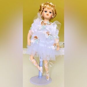 Collectible 16” porcelain doll ballerina blond ballet dancer white tutus point